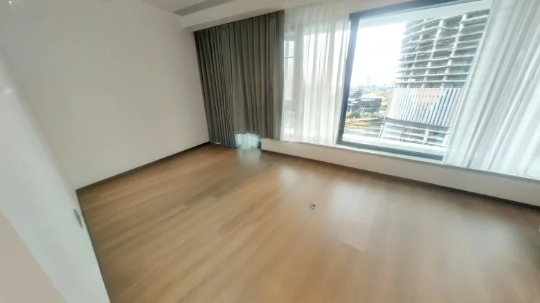 Nessus Island U6 - View 1