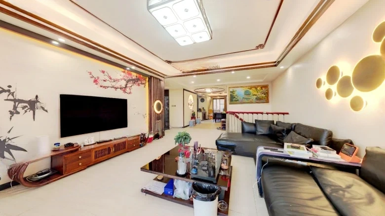 Ocean Retreat Verdant Courtyard - View 11