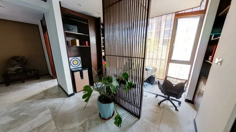 Golden Summit Bay Garden - View 1