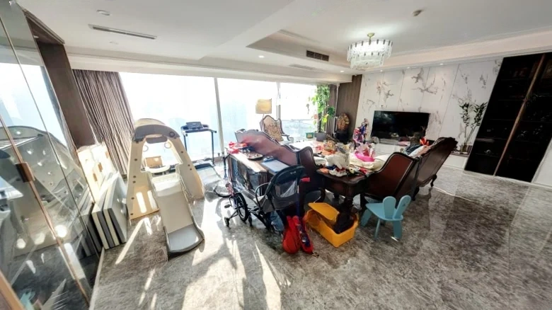 Evergrande Plaza - View 7