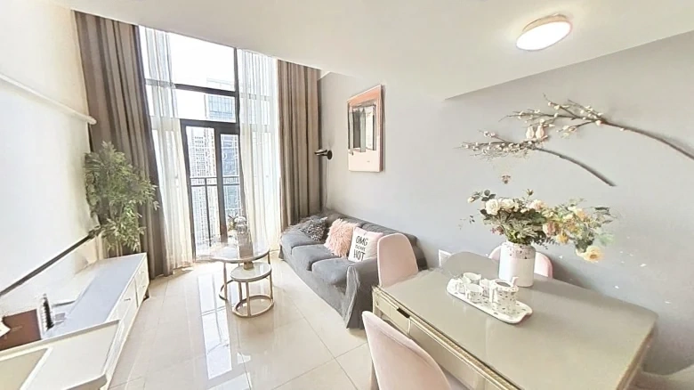 Poly Great Metropolis - View 1