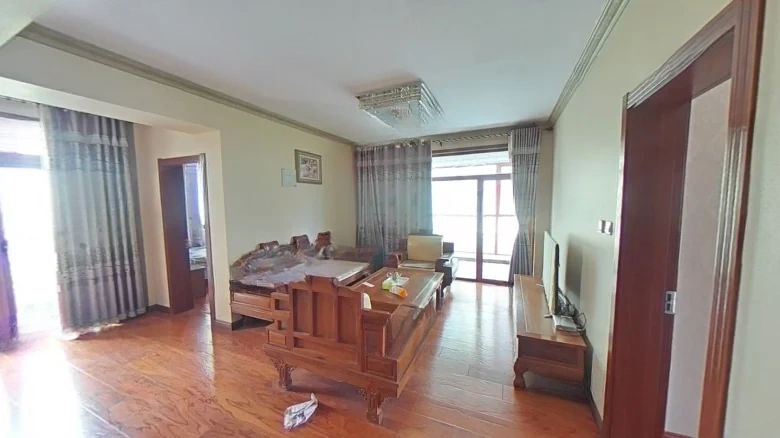 Elegant Imperial Manor - View 9