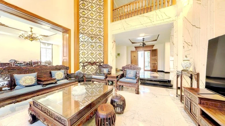 Jinxiu Fragrant River Garden Tulip Garden - View 11