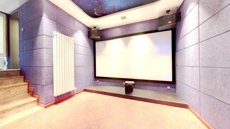 Ocean Retreat Verdant Courtyard - View 3