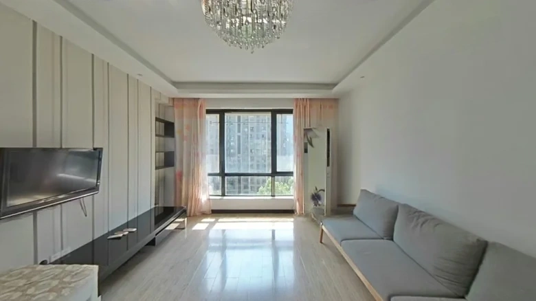 Love That Topples a City - View 1