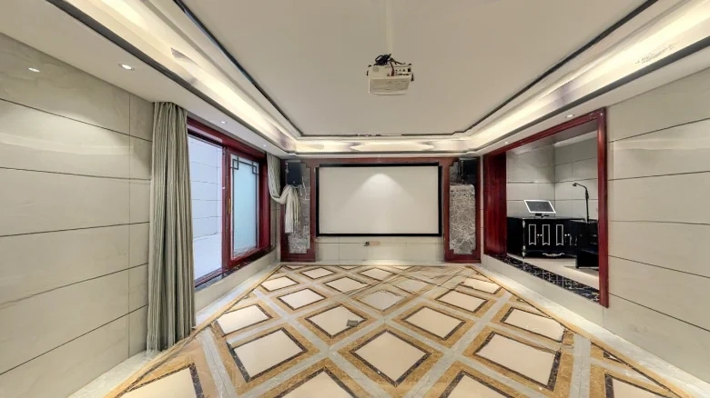 Water Excellence Courtyard - View 1