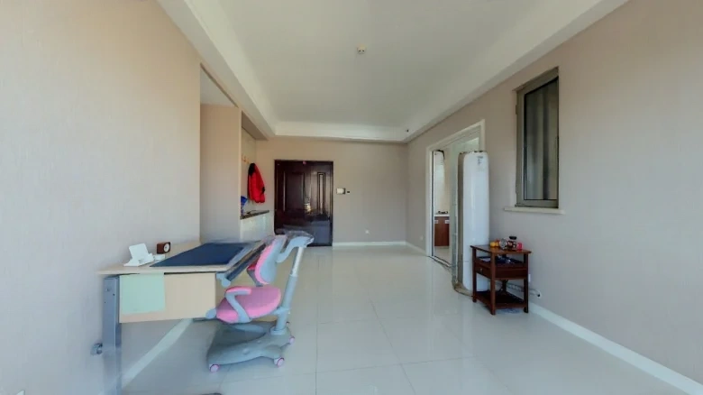 Clear Wind Riverbank - View 1