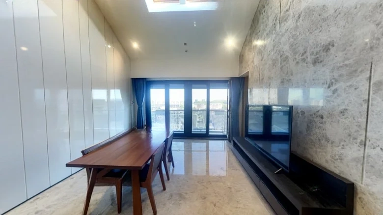 Oceanside Sky Composition Spring Autumn - View 1