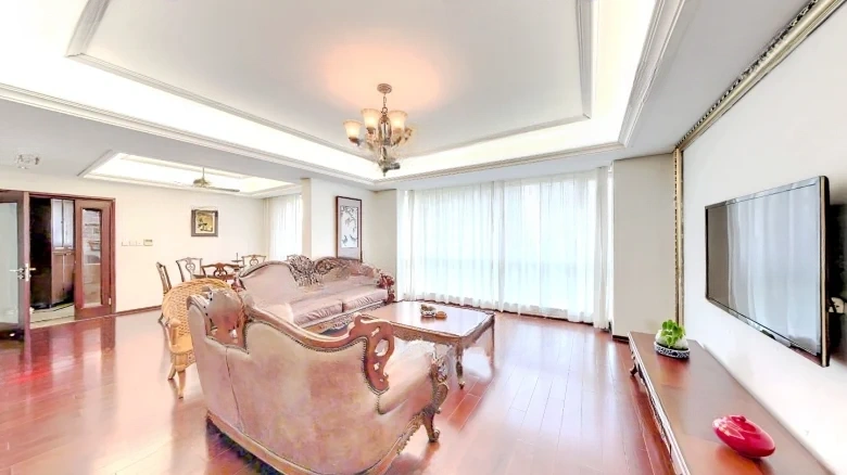 Golden Excellence - View 5