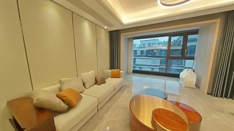 Zhonghai Luhu Mansion - View 6