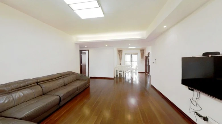 Linglong Bay Garden Quarter 7-8 - View 1