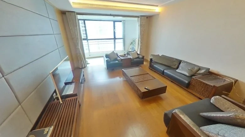 Lushang Shoufu - View 1