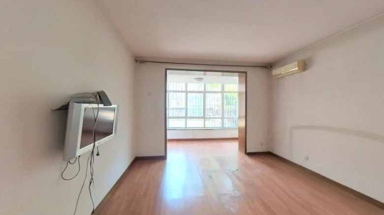 Shi Fu Apartments - View 5