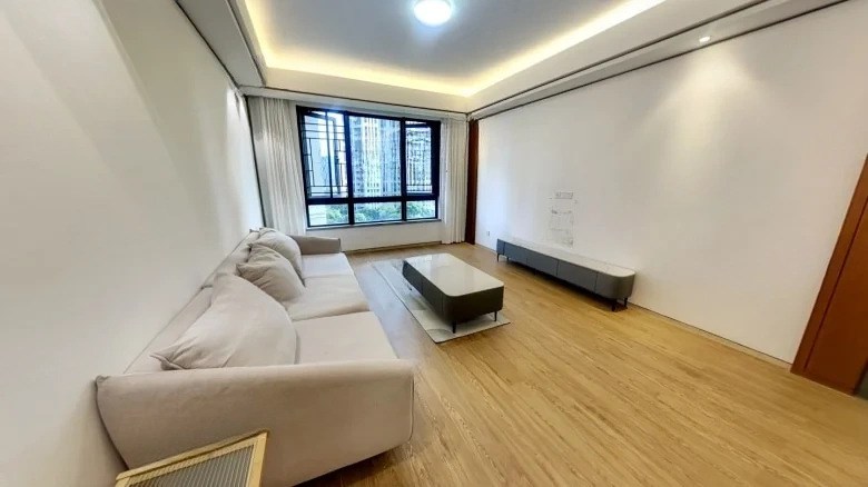 State Trade New Skyland - View 1