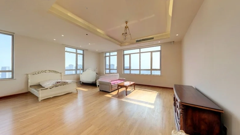 Golden Land Evergreen Bay - View 1