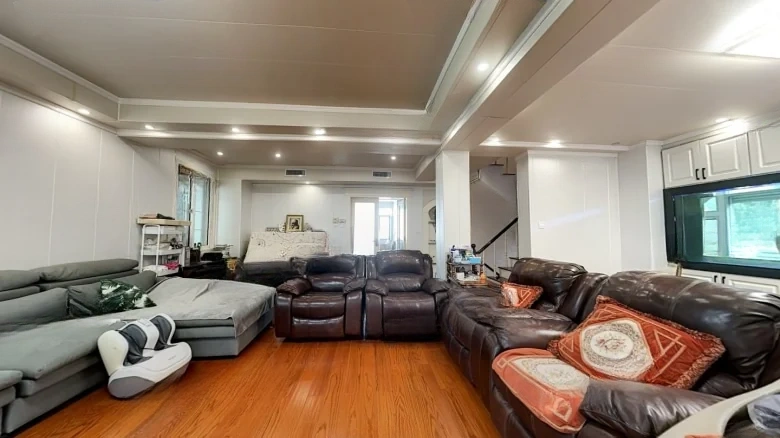 Midsummer Village - View 9