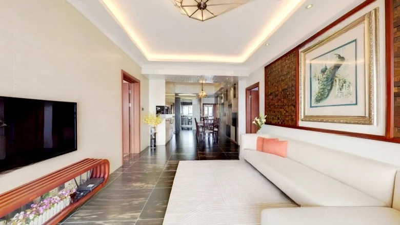 Elegant Bay - View 1