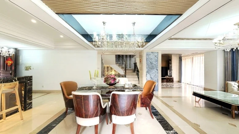 Golden Land Platinum Delight - View 7