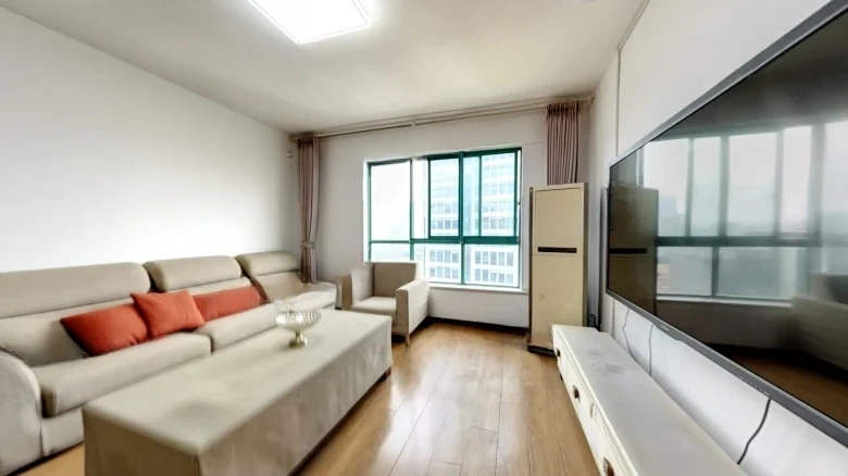 Metropolis Fashion Trend - View 5