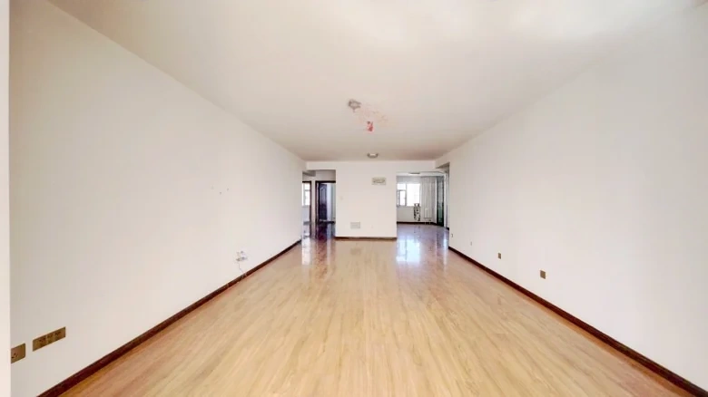 Sincere Maple Leaf International - View 1