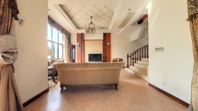 Reading Town, Yingjun - View 9