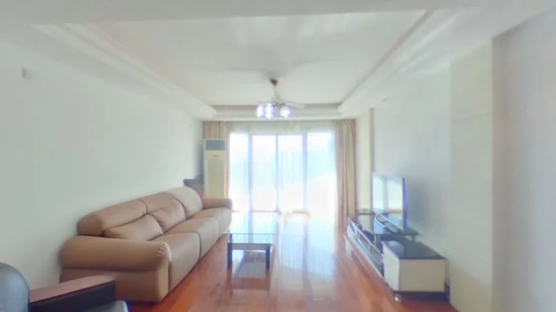 Lake Left Bank - View 1