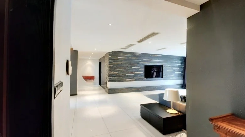 Purple Sandalwood - View 1