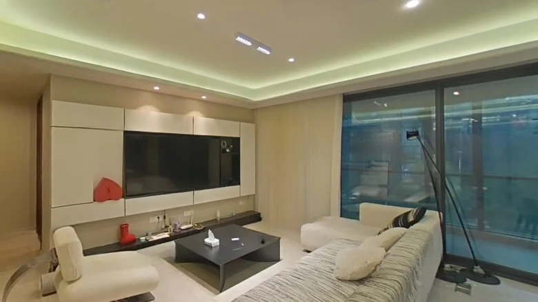 Era Riverside Maple Season Residence - View 1