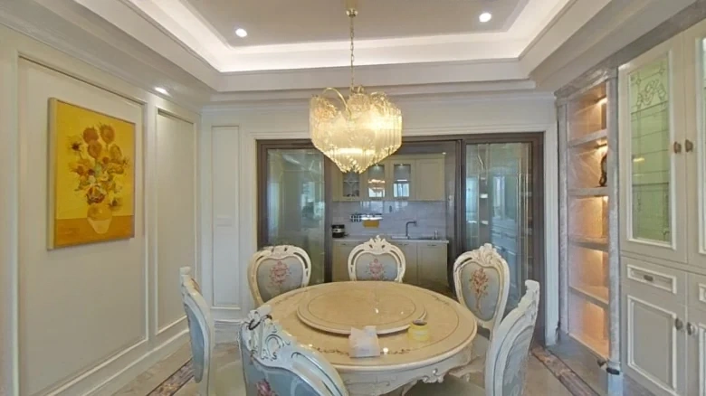 Rongshuo White Elephant Street - View 1