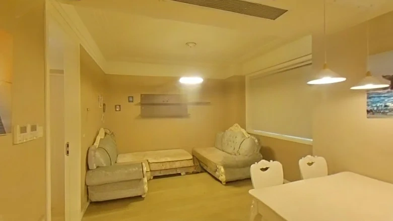 Hua Yuan Swan Castle - View 1