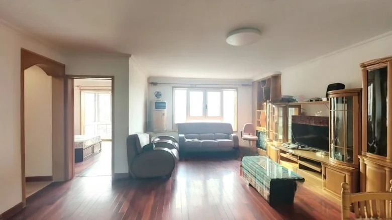 Sunny Spring Garden Residence - View 1