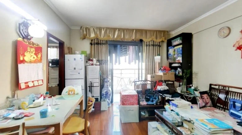 Lychee Kang Tower - View 1