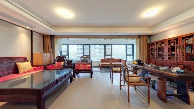 Oriental Bohui翠 can be translated as - View 6