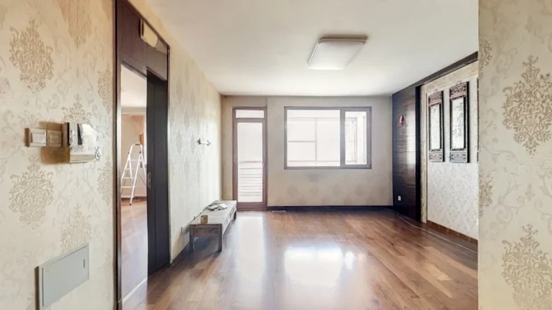 Tiantai Sun Tree - View 1