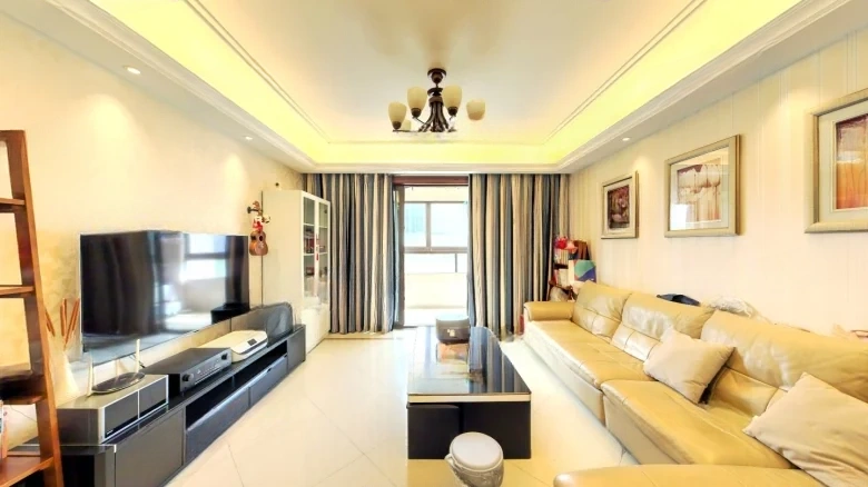 Lemontree Spring Waterfront - View 2