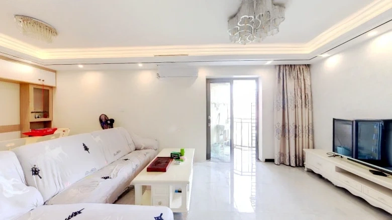 Dong Yin Plaza - View 1