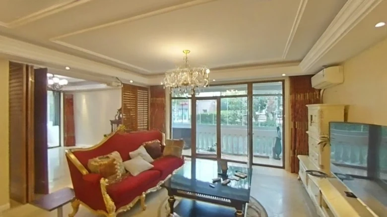 Yi Jing Yuan Garden - View 4