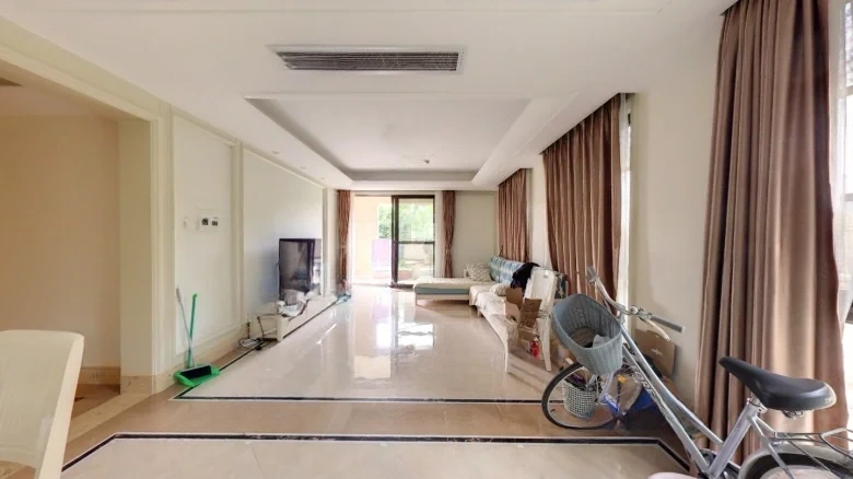 Jade Screen · Phoenix Water City - View 6