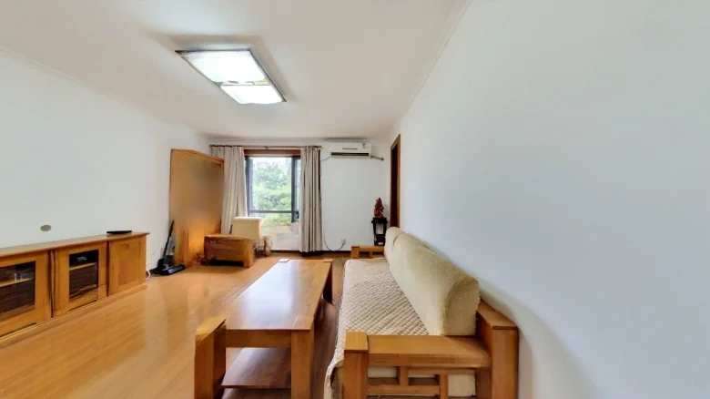 White Gold Coast - View 1