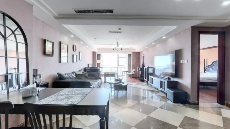 China Railway Qingdao Center - View 3