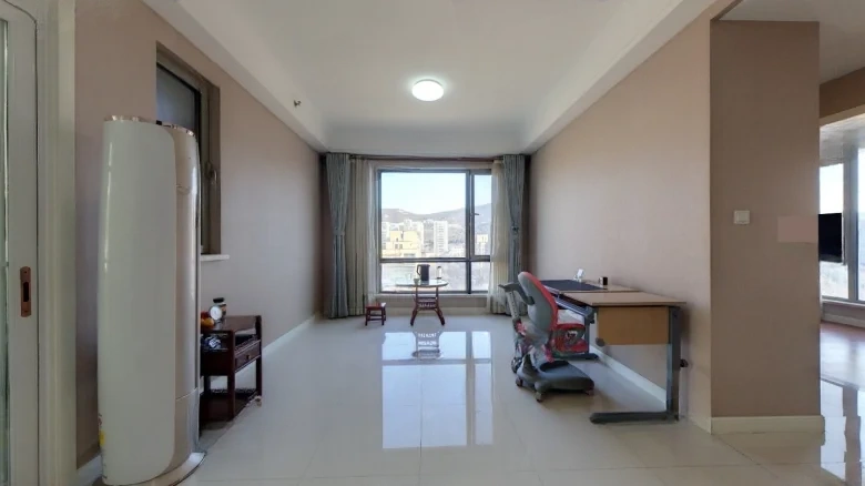 Clear Wind Riverbank - View 4