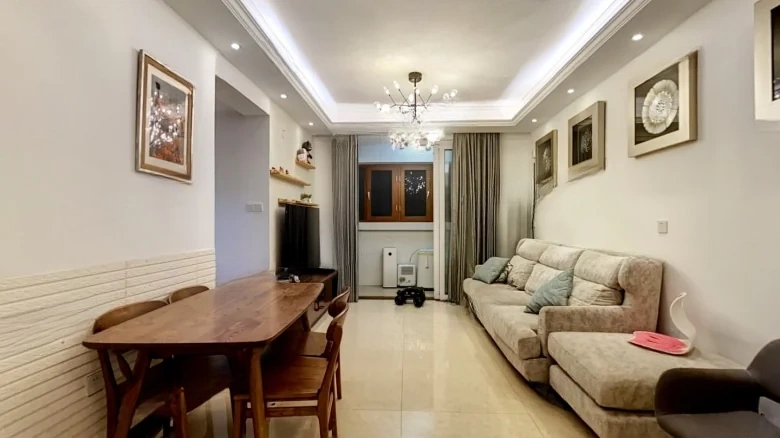 Yellow Sand Boulevard - View 1