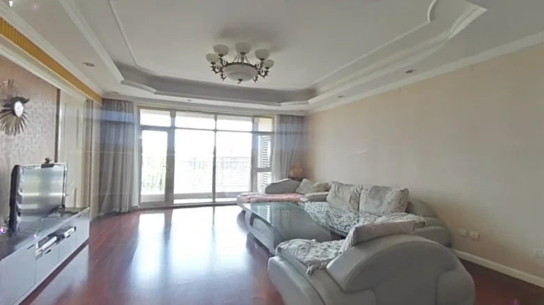 Dalian Pearl明珠 can be directly translated as - View 1