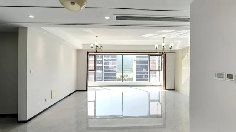 Shunshan Mansion - View 1