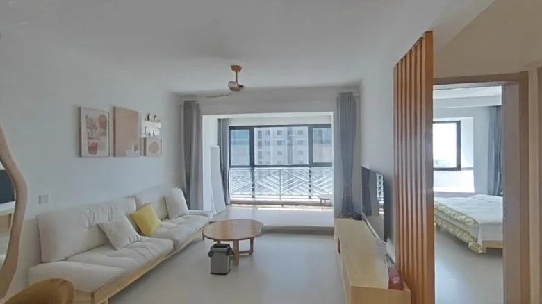 Elegant View Bay - View 1