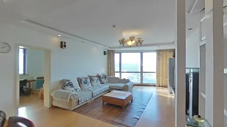 Lake Left Bank - View 1