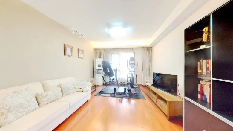 Renaissance Crystal Garden G53 Apartment - View 5