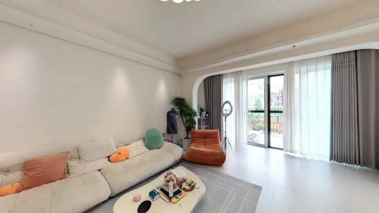 Era Lake Manor - View 6