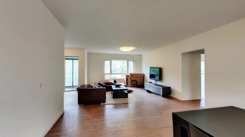 Peak Charm International Apartment - View 7