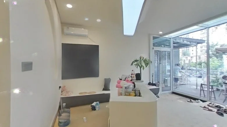 Riverbank Gardens - View 8